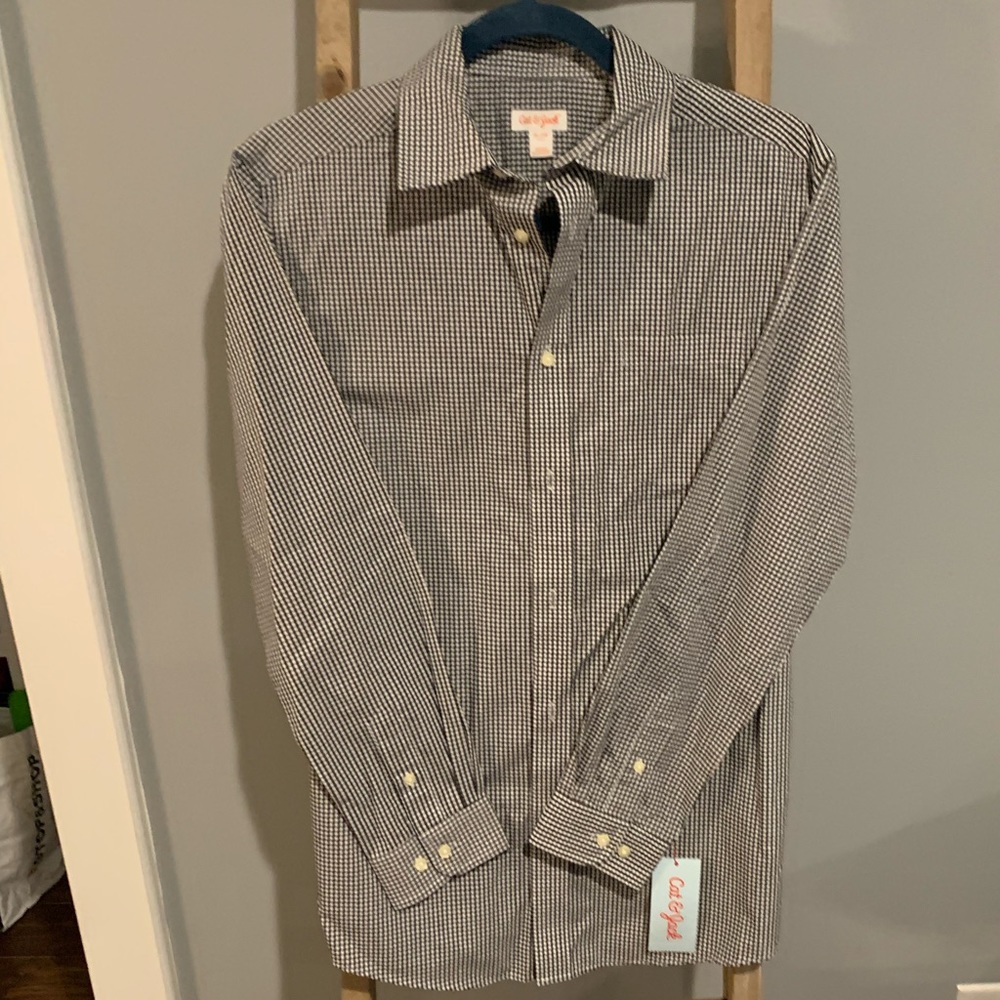 Cat & Jack boy’s long sleeved button down dress shirt NWT size XL (16)